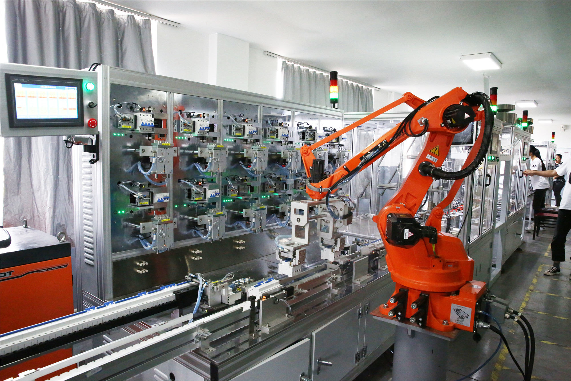 Automatic Transfer Switch VS Interlock Which Is Best?